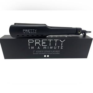 Pretty in a minute hair straightener
